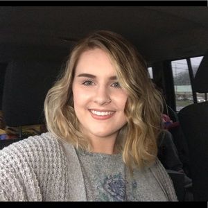 Meet your Posher, Hannah